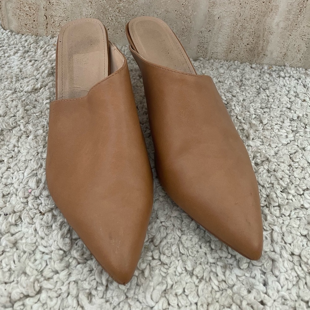 Tan heels